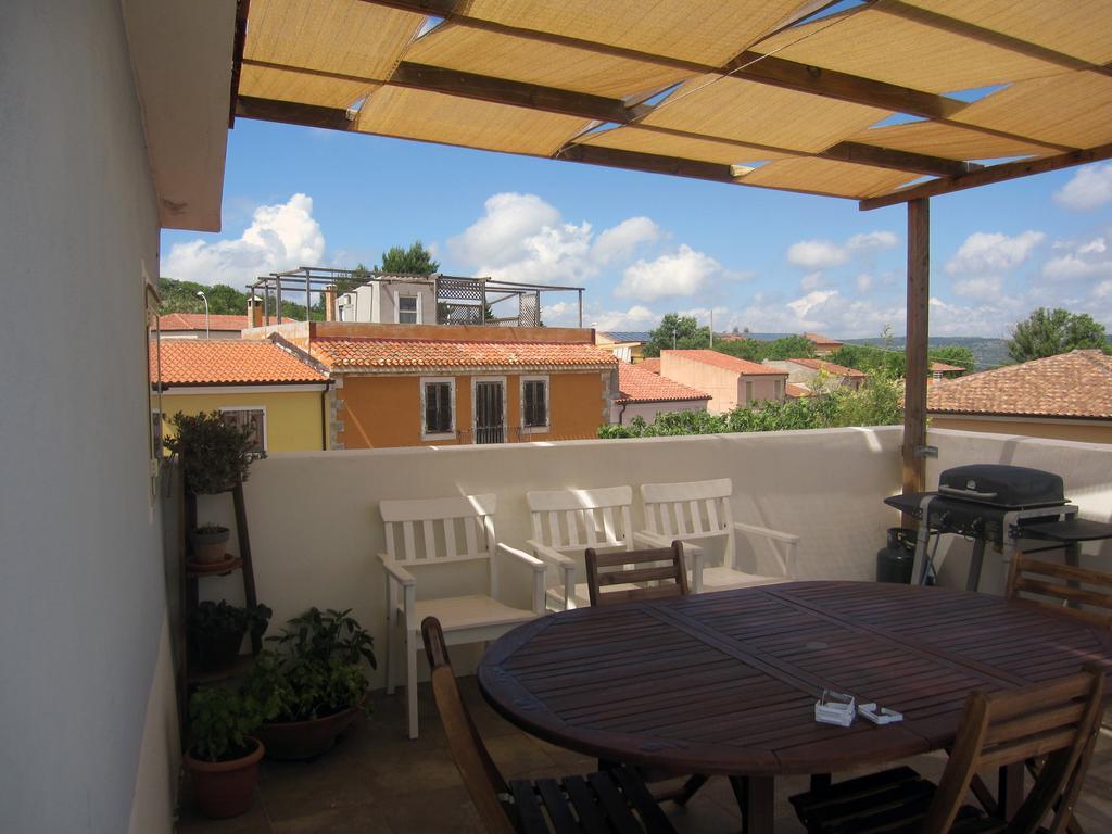 Brancadoria B&B Monteleone Rocca Doria Bagian luar foto